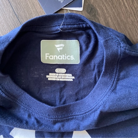 Yankee’s Tee - Picture 4 of 4